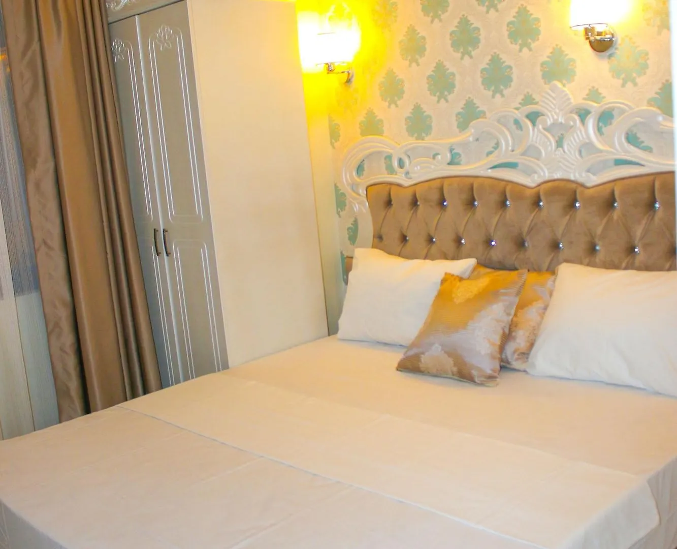 Deluxe Newport Hotel - Old City Istanbul