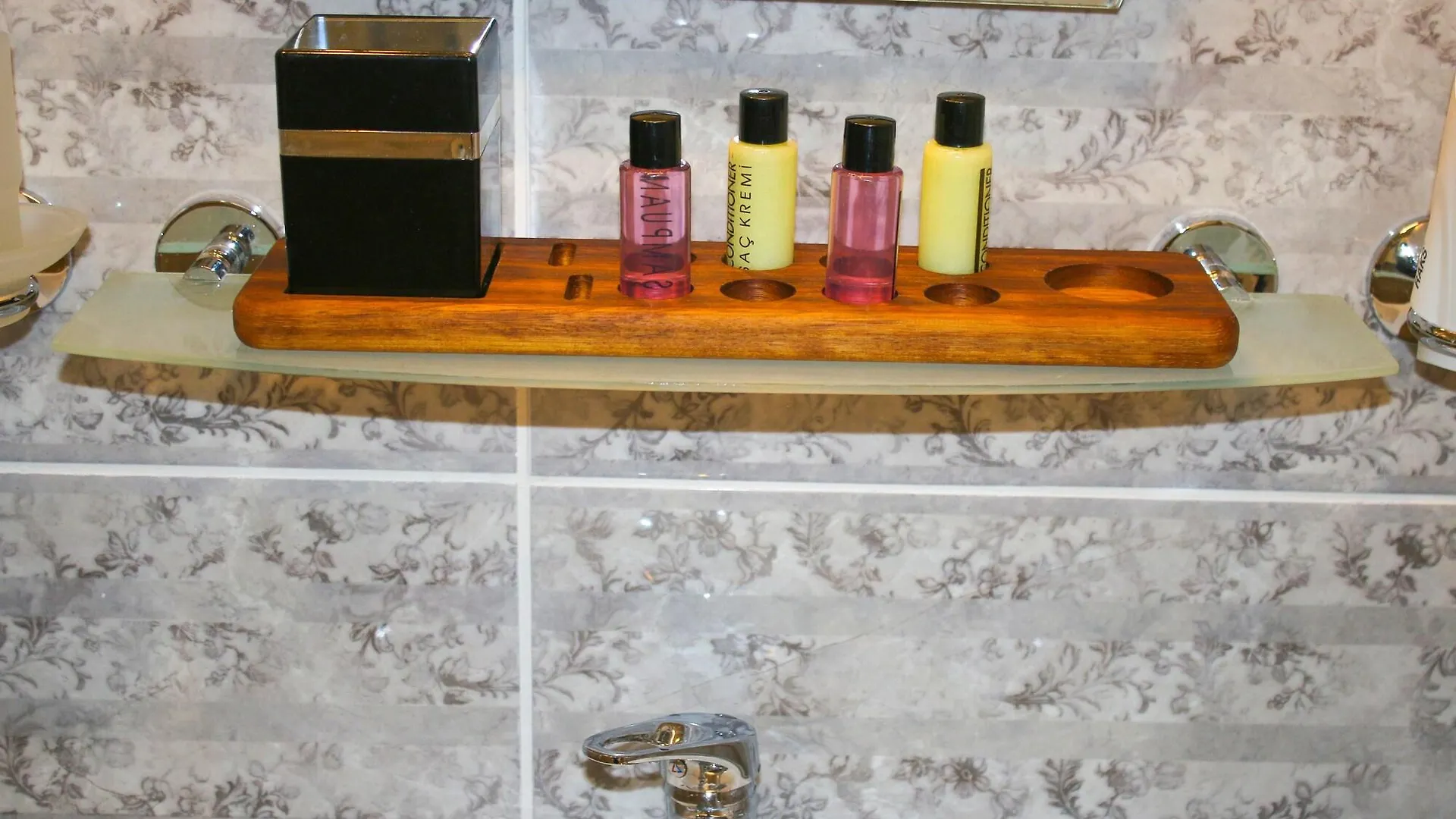 Deluxe Newport Hotel - Old City Istanbul