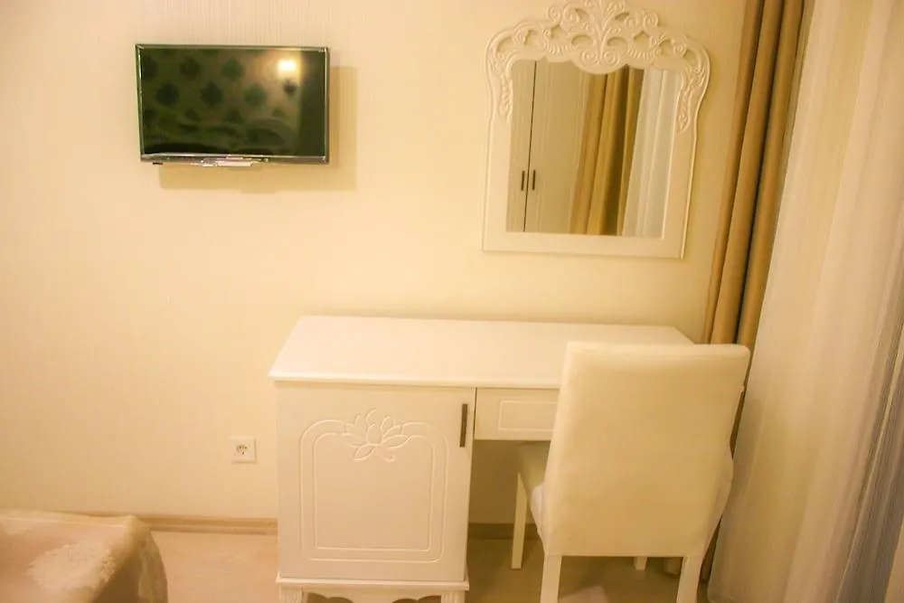 Deluxe Newport Hotel - Old City Istanbul