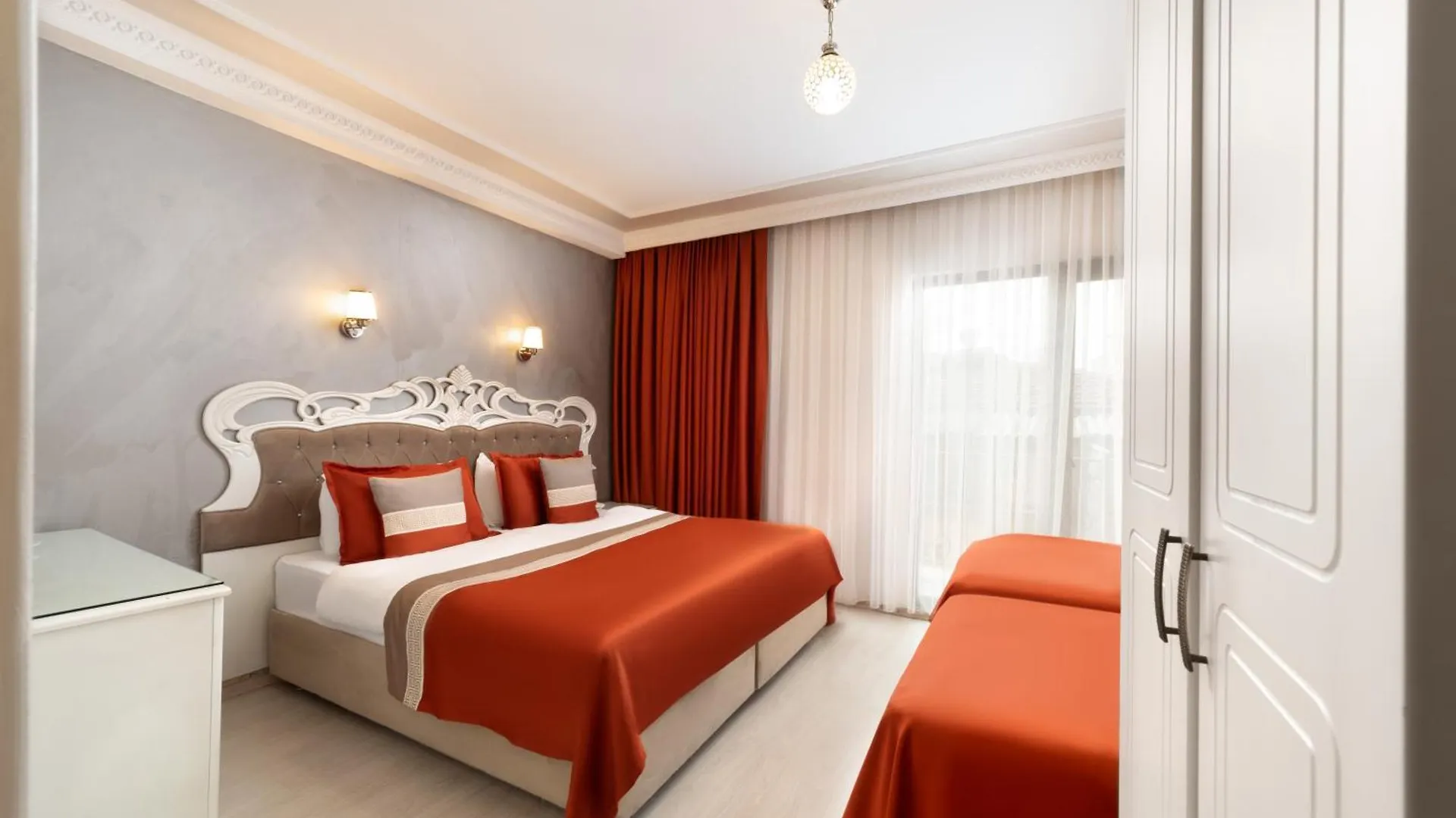 Deluxe Newport Hotel - Old City Istanbul