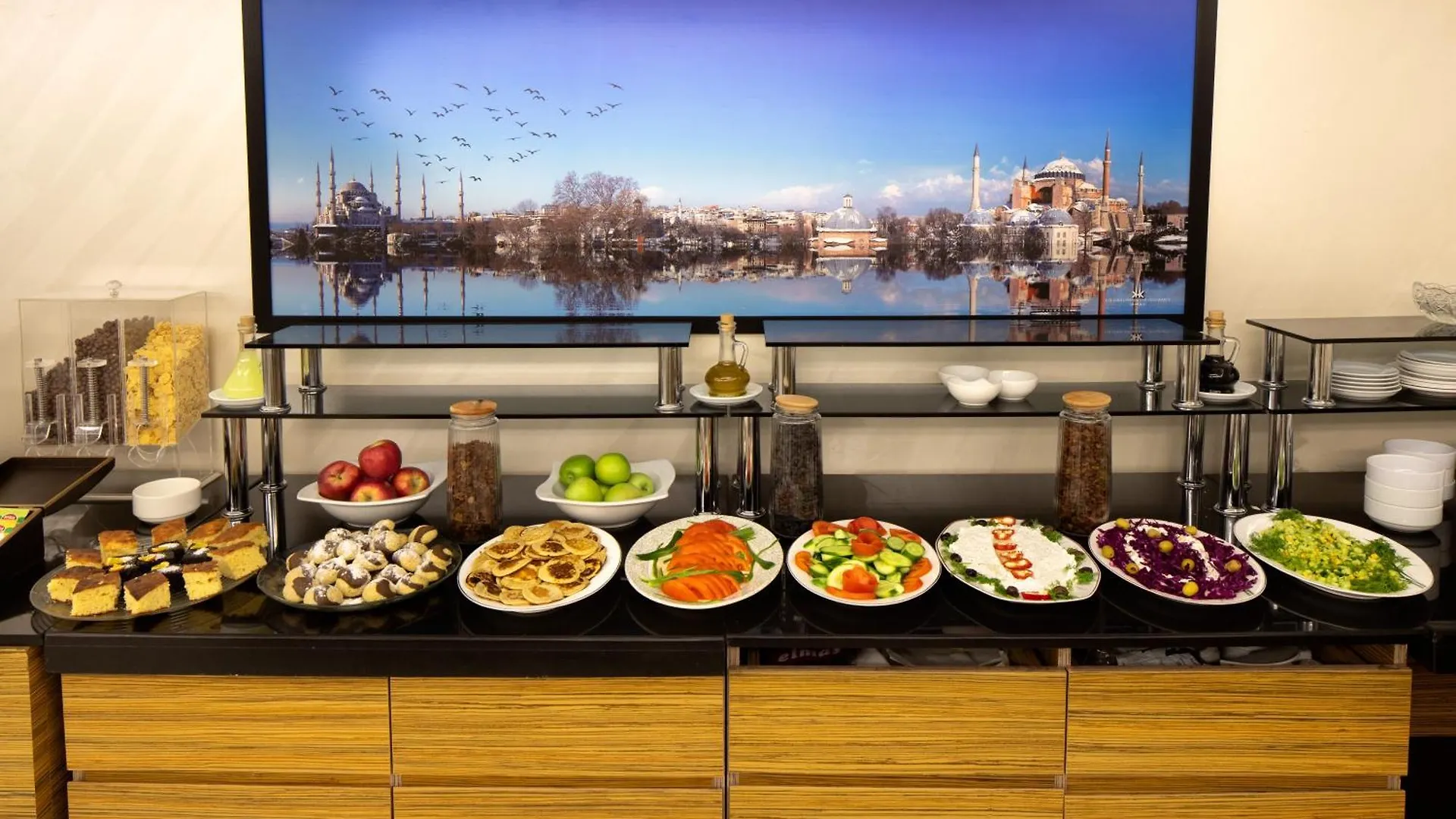 Deluxe Newport Hotel - Old City Istanbul 3*,  Turkey