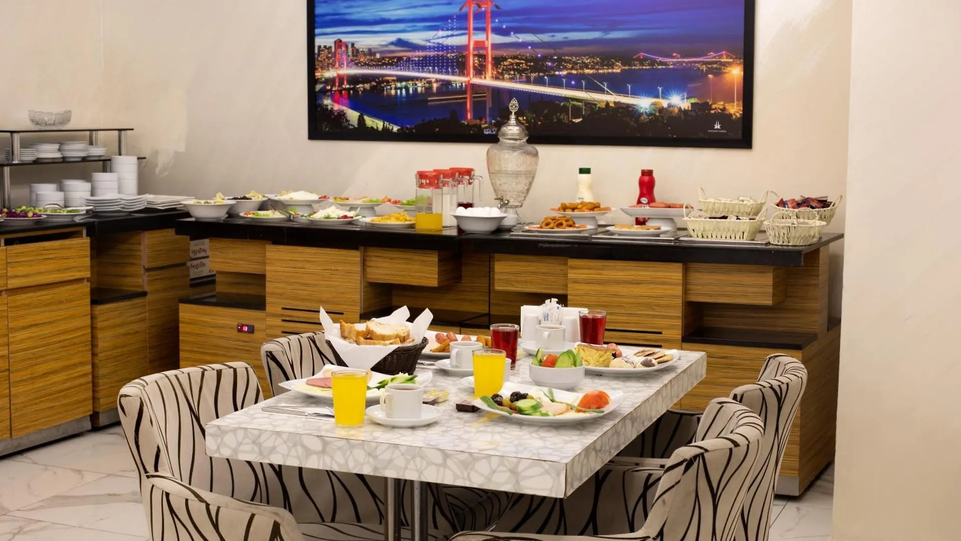 Deluxe Newport Hotel - Old City Istanbul Turkey