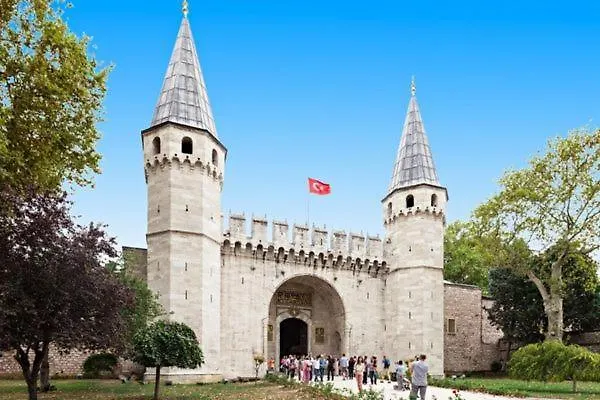 Deluxe Newport Hotel - Old City Istanbul Turkey